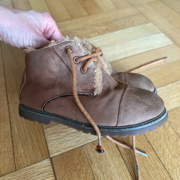 Age of Innocence Kids Camel Suede Shearling Booties - Picture 1 of 11